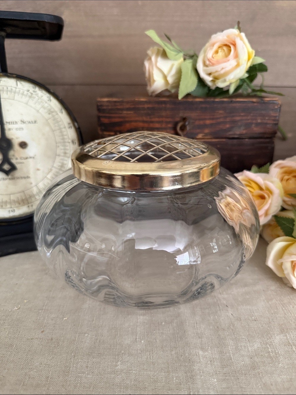 VTG | Glass Bowl Flower Bud Vase